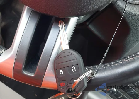 2013 Ford Mustang V6 z USA, uszkodzony, nr VIN 1ZVBP8AM4D5227735